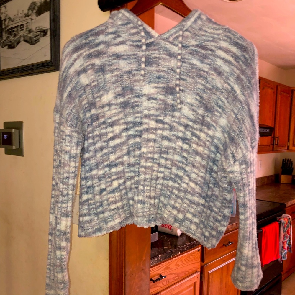 Blue, white & grey crop hooded sweater